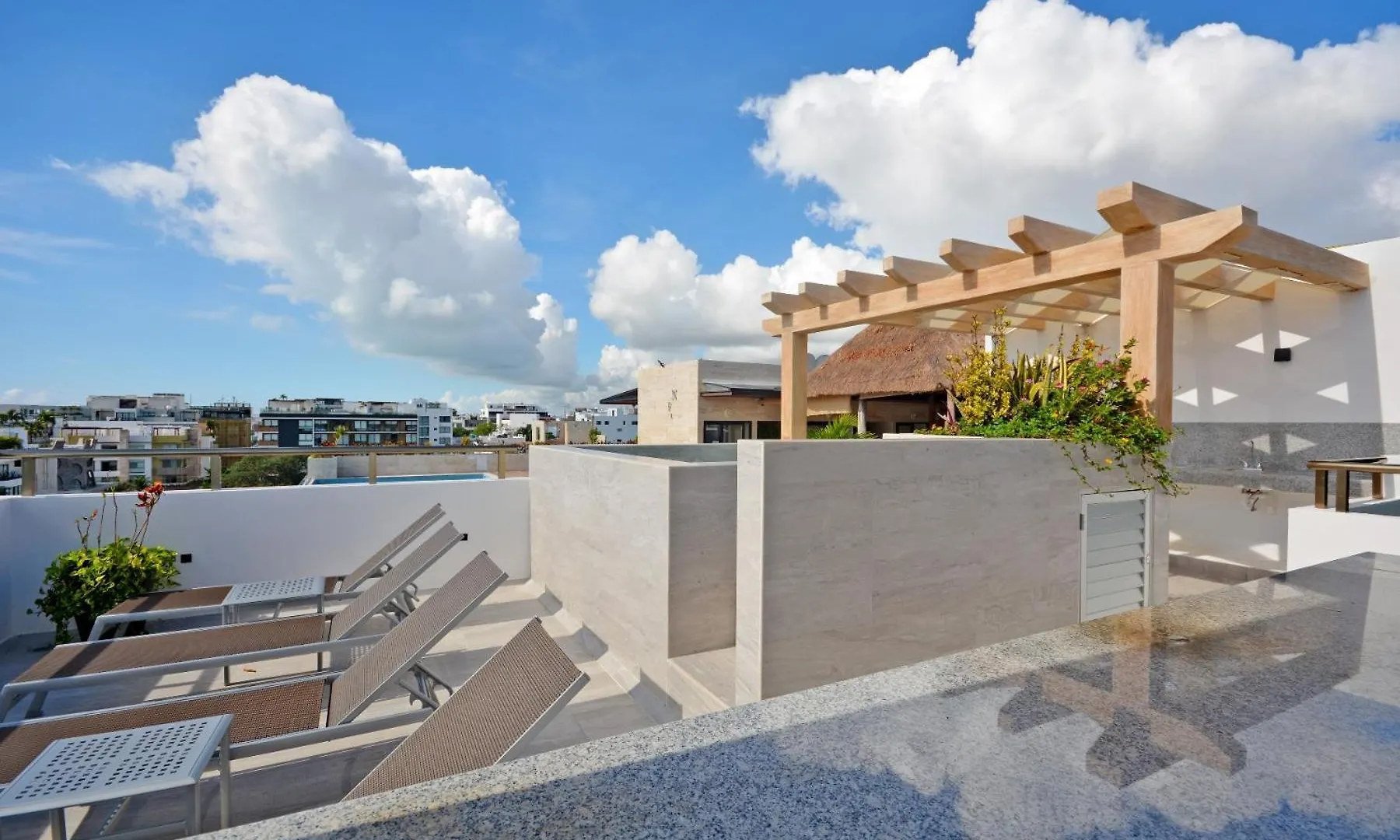 Mayan Monk Suites Playa del Carmen 0*,