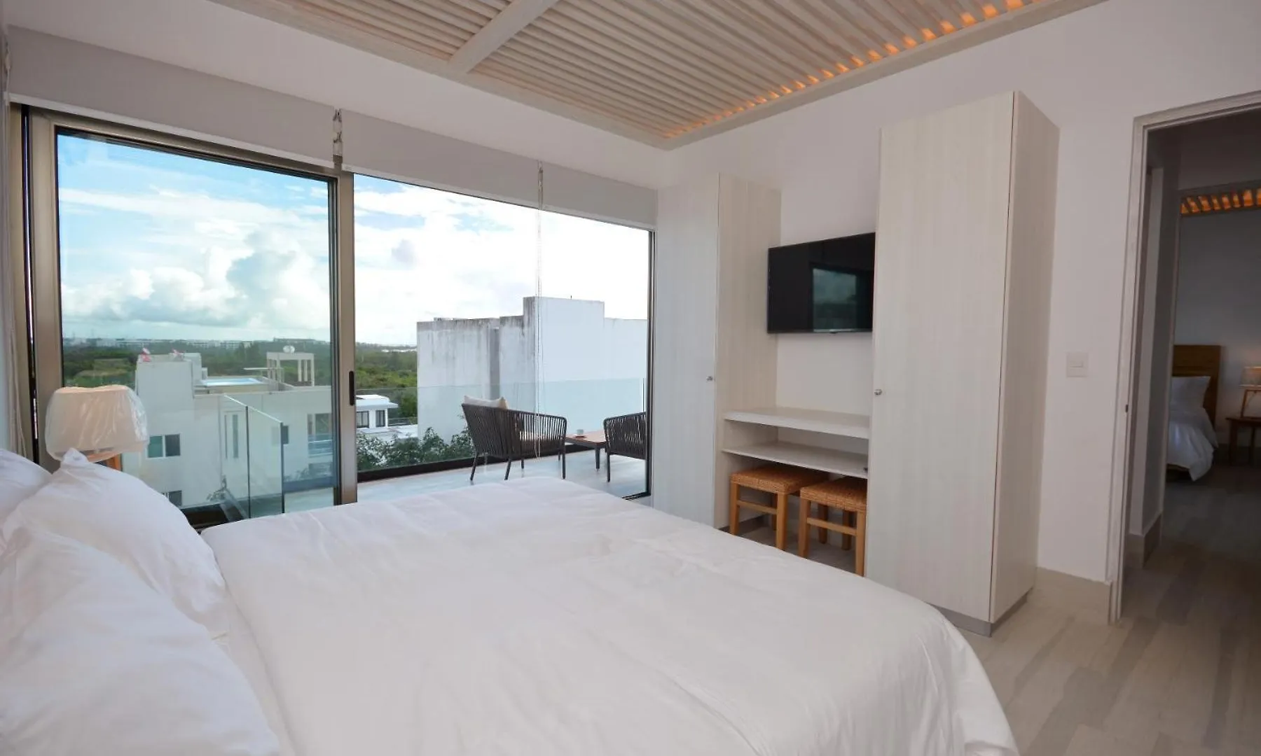 Mayan Monk Suites Playa del Carmen 0*,